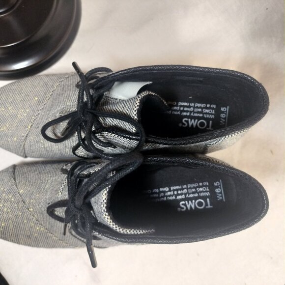 Tom's Desert Wedge Booties - Picture 8 of 10